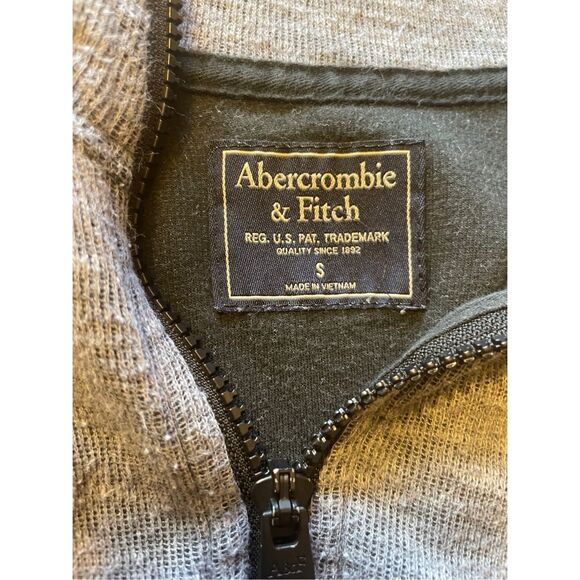 Abercrombie & Fitch Long Sleeve Half Zip Gray Pullover Sweater Size Small - Picture 9 of 9